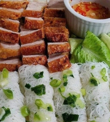 Bánh Hỏi Heo Quay Mùng 10