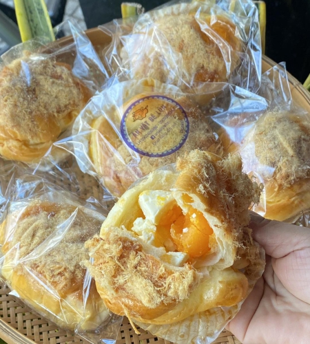 Bánh Cua Phô Mai Trứng Muối (10 Cái)