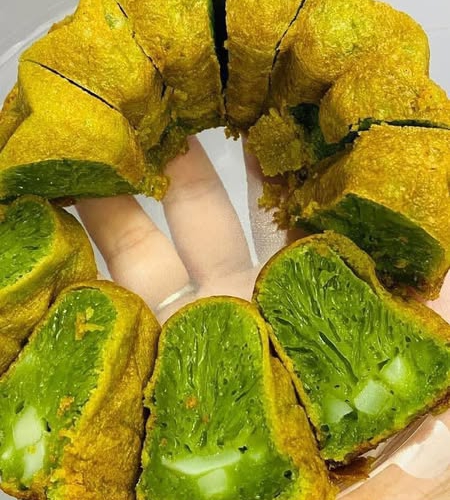 Bánh Bò Nướng Lá Dứa 