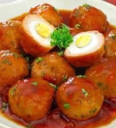 Chả Cá Thu Bọc Trứng Sốt Cà (800GR) 210
